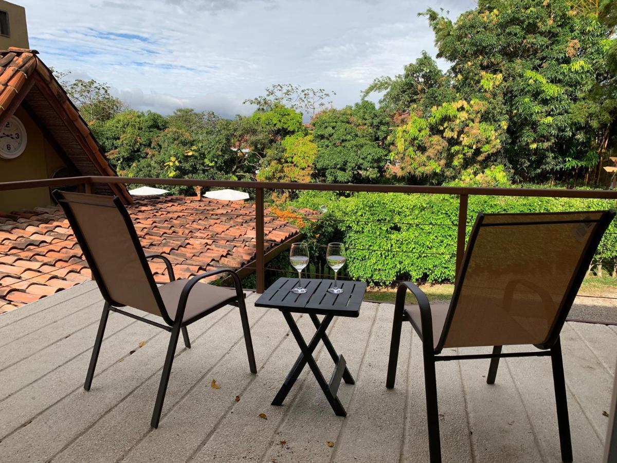 Aranjuez Lofts Santa Ana Apartment ซานตาอานา ภายนอก รูปภาพ