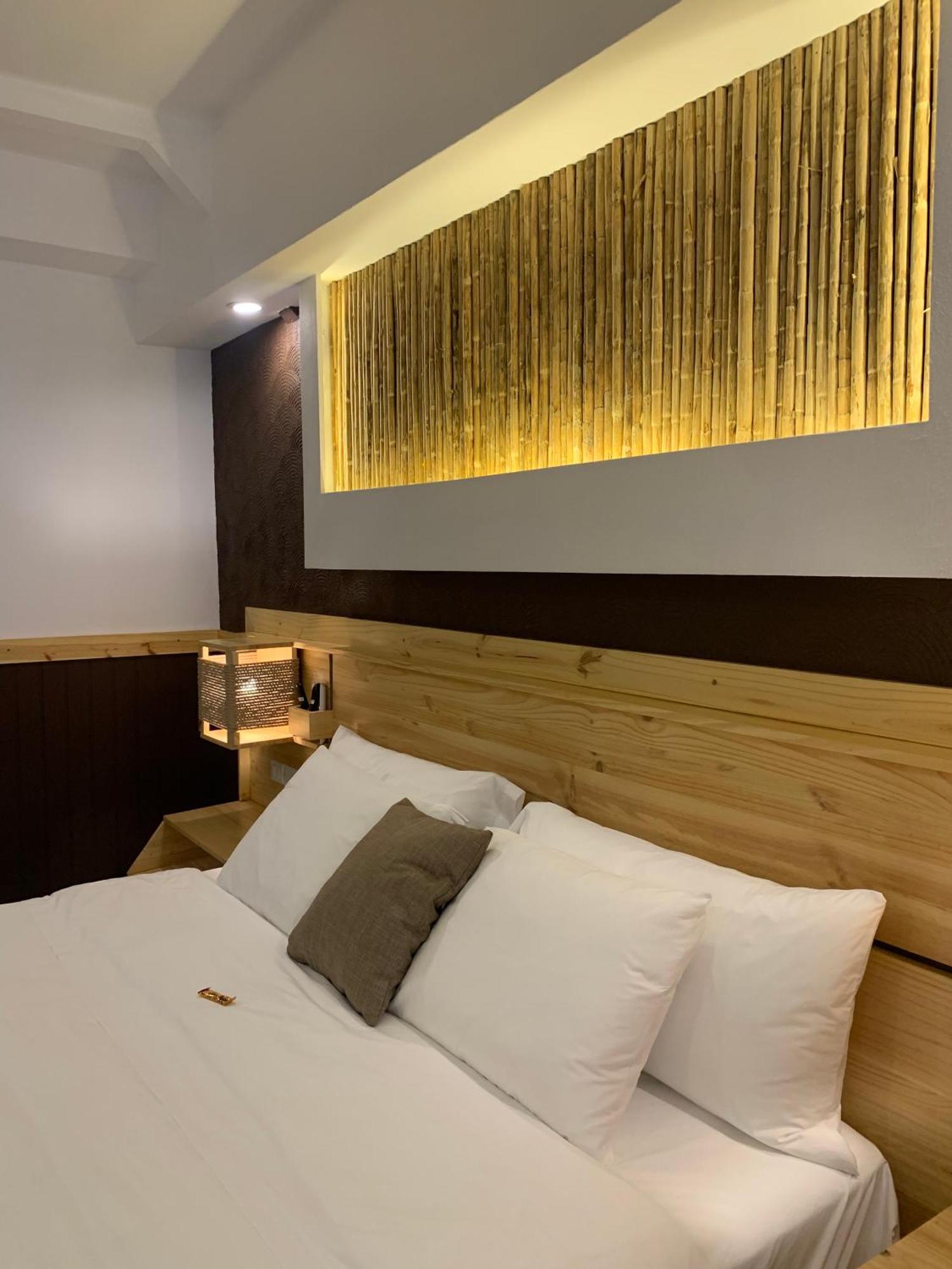 Aranjuez Lofts Santa Ana Apartment ซานตาอานา ภายนอก รูปภาพ